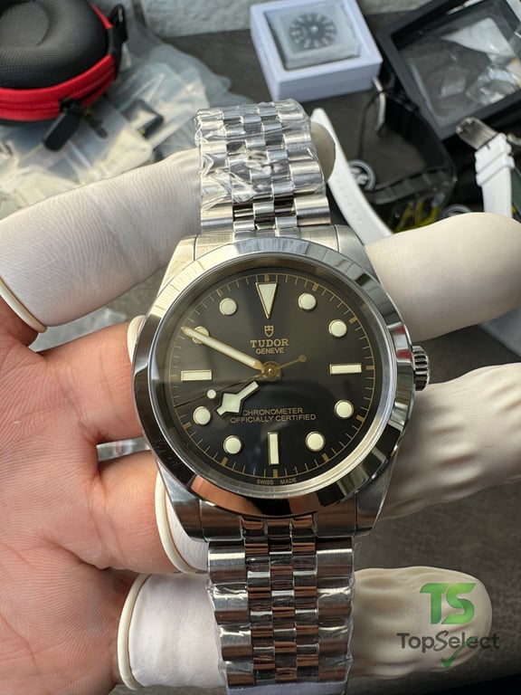 Tudor Black Bay 39 Anthracite Dial - 6