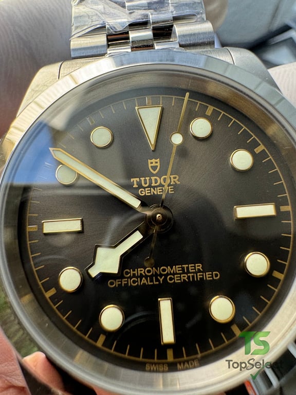 Tudor Black Bay 39 Anthracite Dial - 8