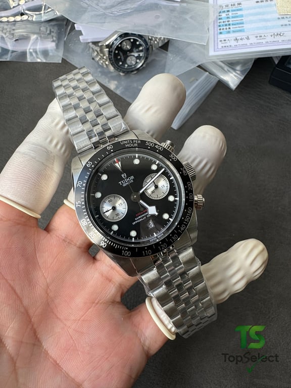 Tudor Black Bay Chrono Black Dial - 11