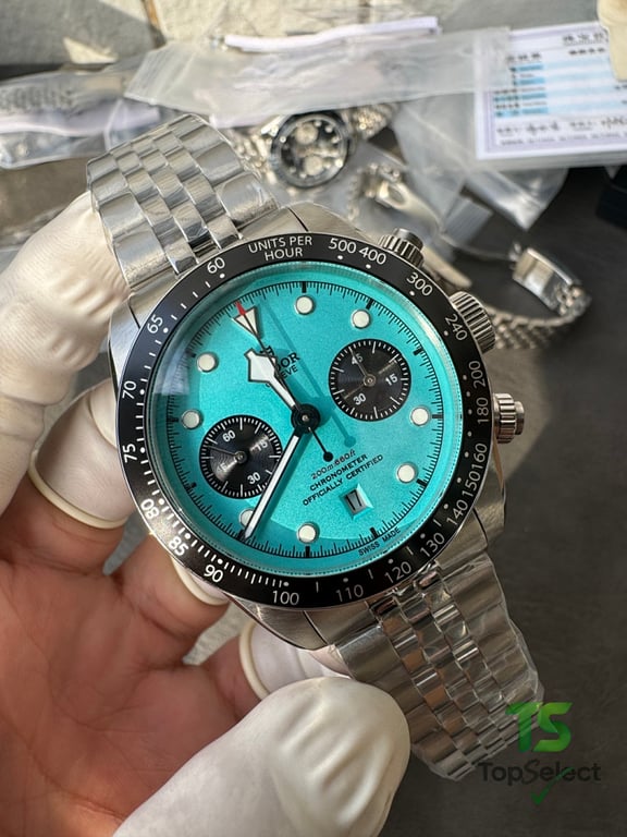 Tudor Black Bay Chrono Turquoise Dial - 2