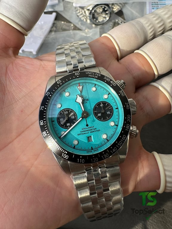 Tudor Black Bay Chrono Turquoise Dial - 11
