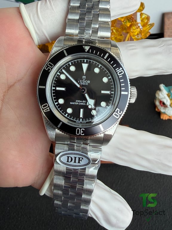 Tudor Black Bay Monochrome Black - 3
