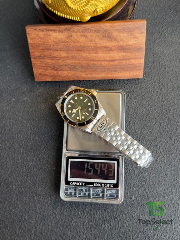 Tudor Black Bay Harrods 175th Anniversary Edition - 15