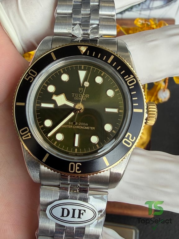 Tudor Black Bay Harrods 175th Anniversary Edition - 16