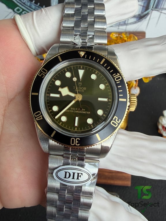 Tudor Black Bay Harrods 175th Anniversary Edition - 7