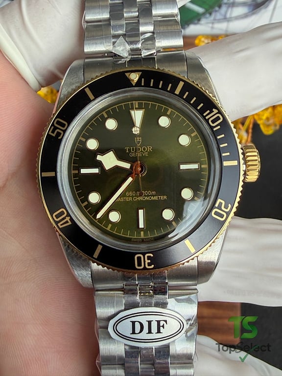 Tudor Black Bay Harrods 175th Anniversary Edition - 9
