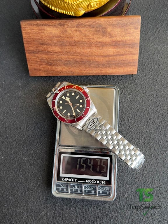 Tudor Black Bay Red Bezel 41mm - 2