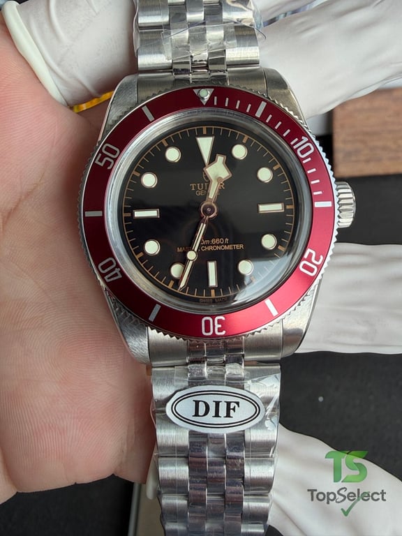 Tudor Black Bay Red Bezel 41mm - 3