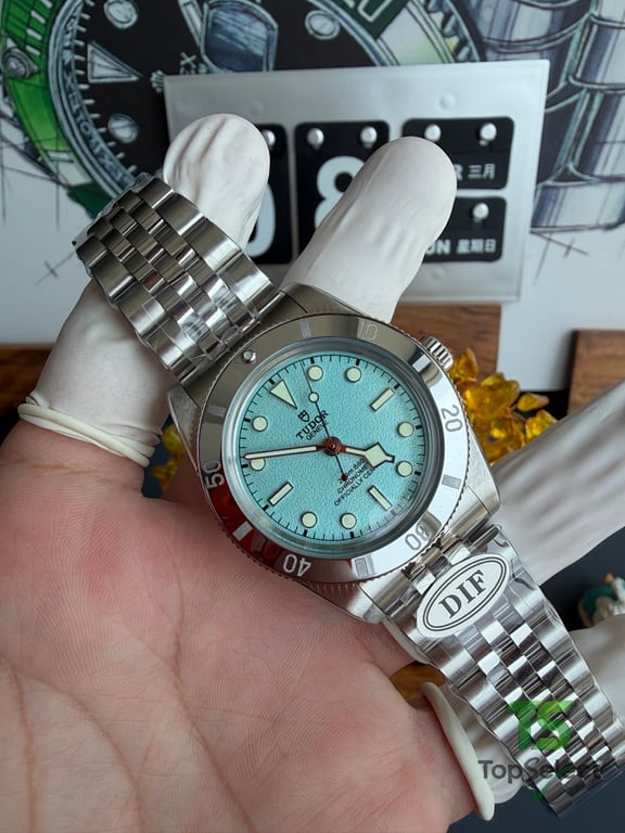 Tudor Black Bay 54 M79000N Extreme Blue - 19