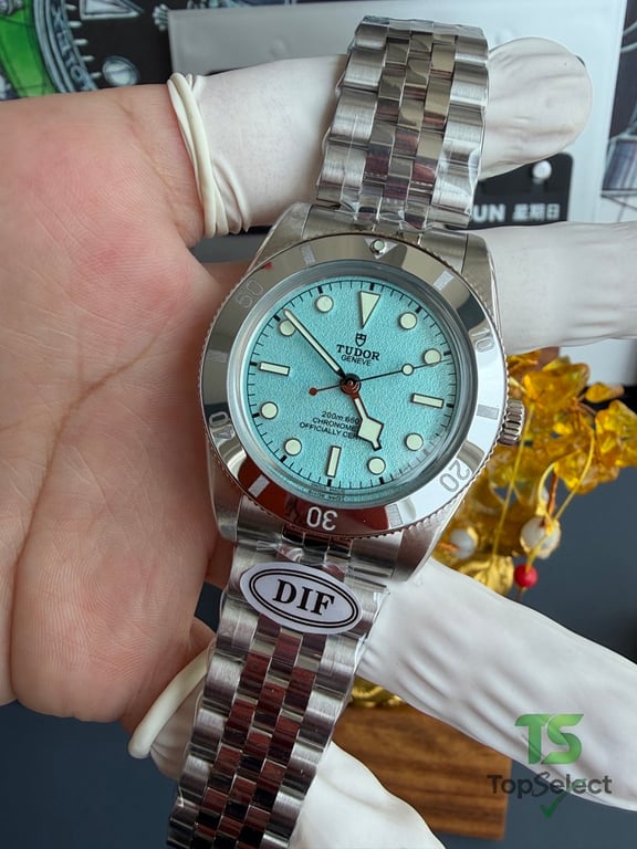 Tudor Black Bay 54 M79000N Extreme Blue - 6