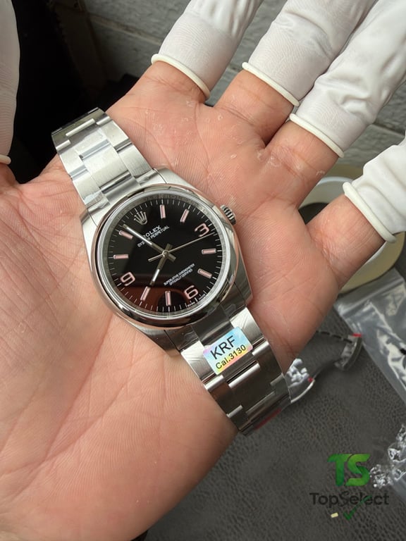 Rolex Oyster Perpetual 116000 - 26