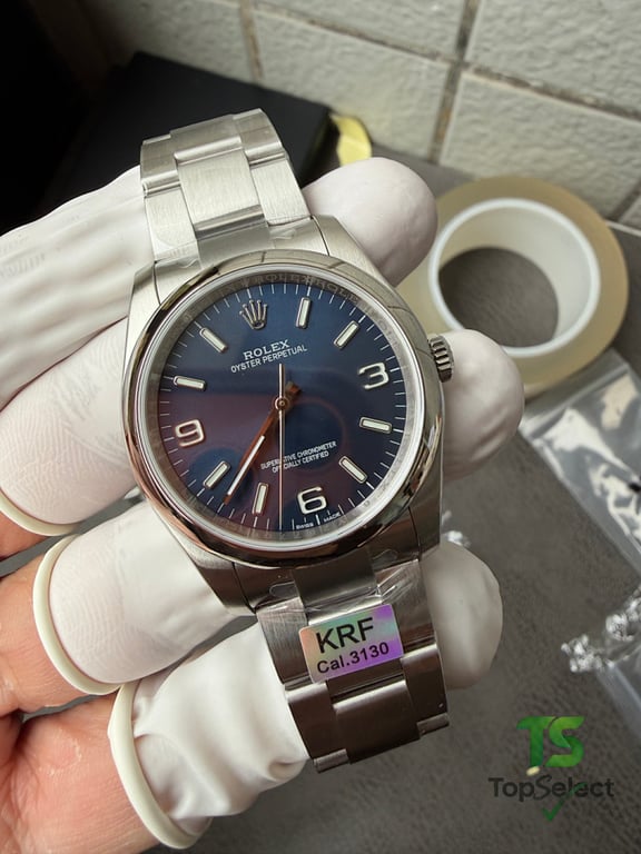 Rolex Oyster Perpetual 116000 Blue Dial 3-6-9 - 3