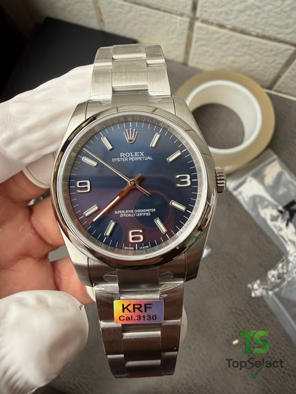 Rolex Oyster Perpetual 116000 Blue Dial 3-6-9 - 5