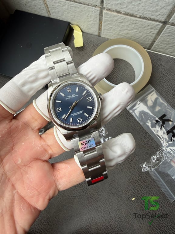 Rolex Oyster Perpetual 116000 Blue Dial 3-6-9 - 6