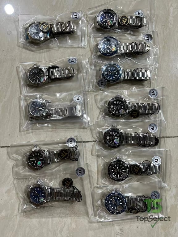 Breitling Wristwatch Collection - 8