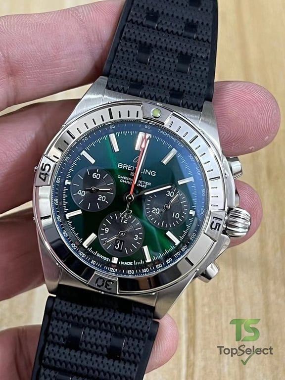 Breitling Chronomat B01 42 Bentley Edition - 4