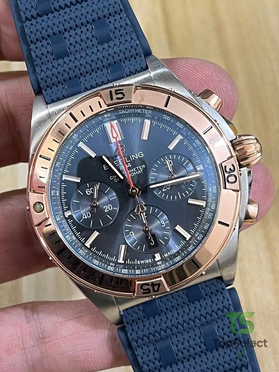 Breitling Chronomat B01 Blue Dial Rose Gold - 5