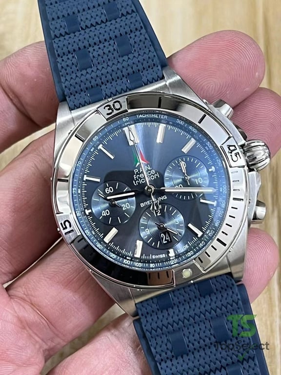 Breitling Chronomat B01 Frecce Tricolori Blue Dial - 3