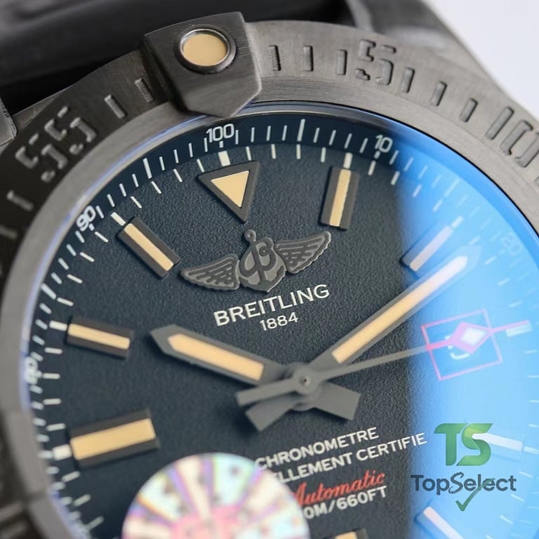 Breitling Avenger Blackbird V4 - 3