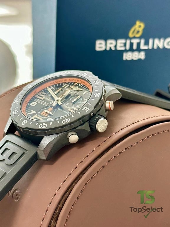 Breitling Endurance Pro Ironman Carbon Fiber Watch - 5