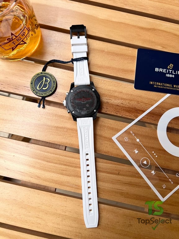 Breitling Endurance Pro 38 - 4