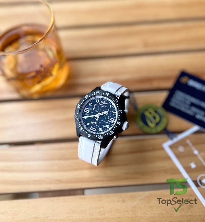 Breitling Endurance Pro 38 - 6