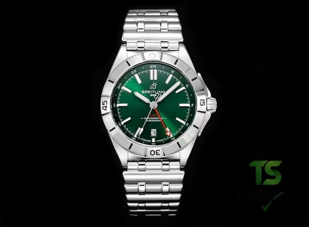 Breitling Chronomat Automatic GMT 40 - 9