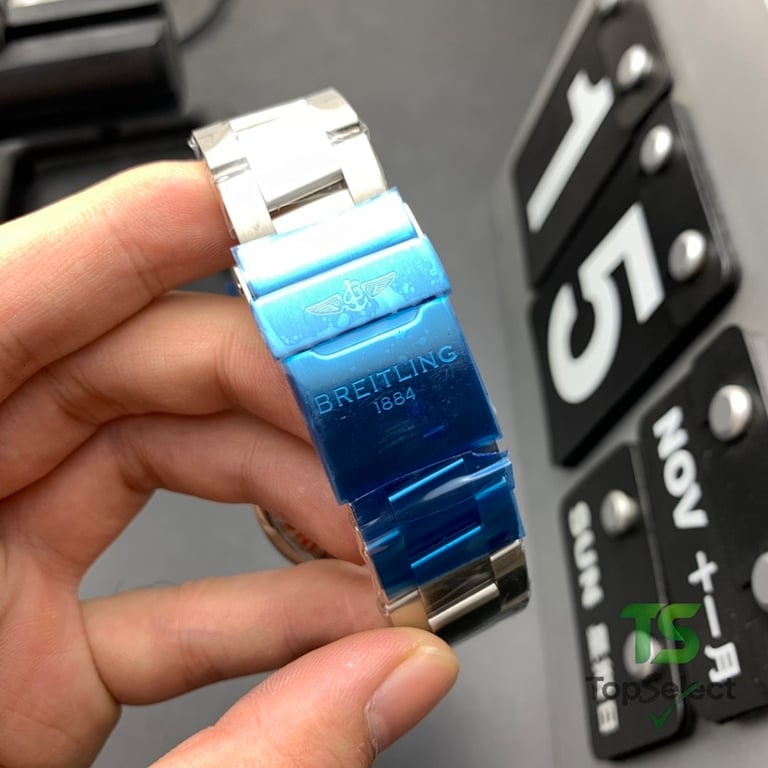 Breitling Colt Automatic Blue Dial - 4