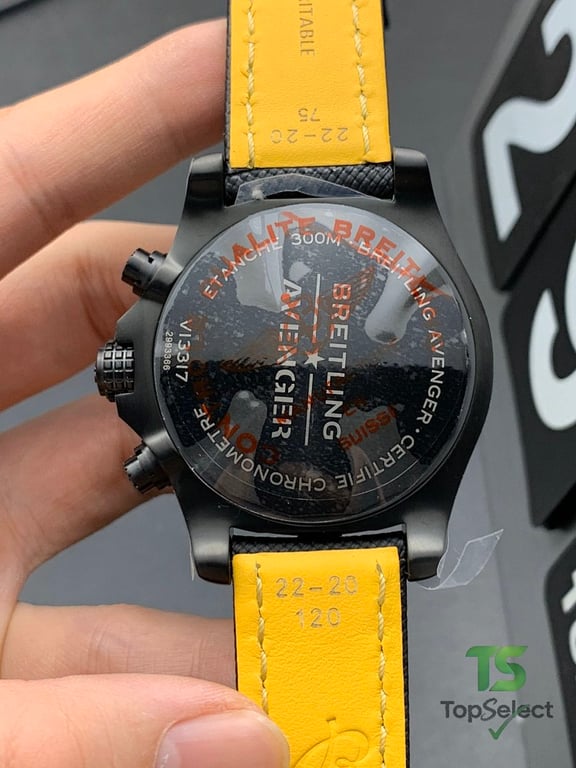 Breitling Avenger Chronograph Night Mission Black - 3