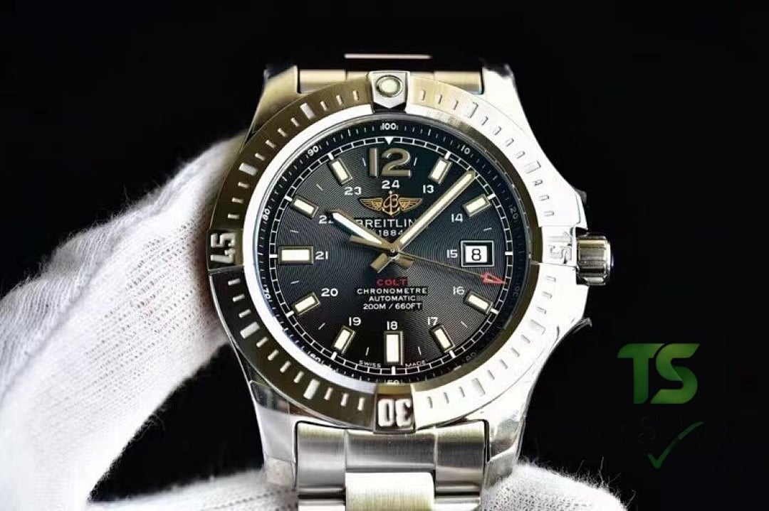 Breitling Colt Automatic 44mm - 6