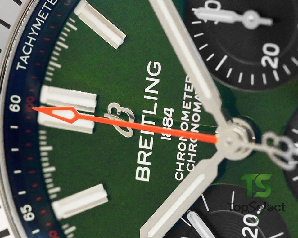 Breitling Chronomat B01 42 Green Dial - 5
