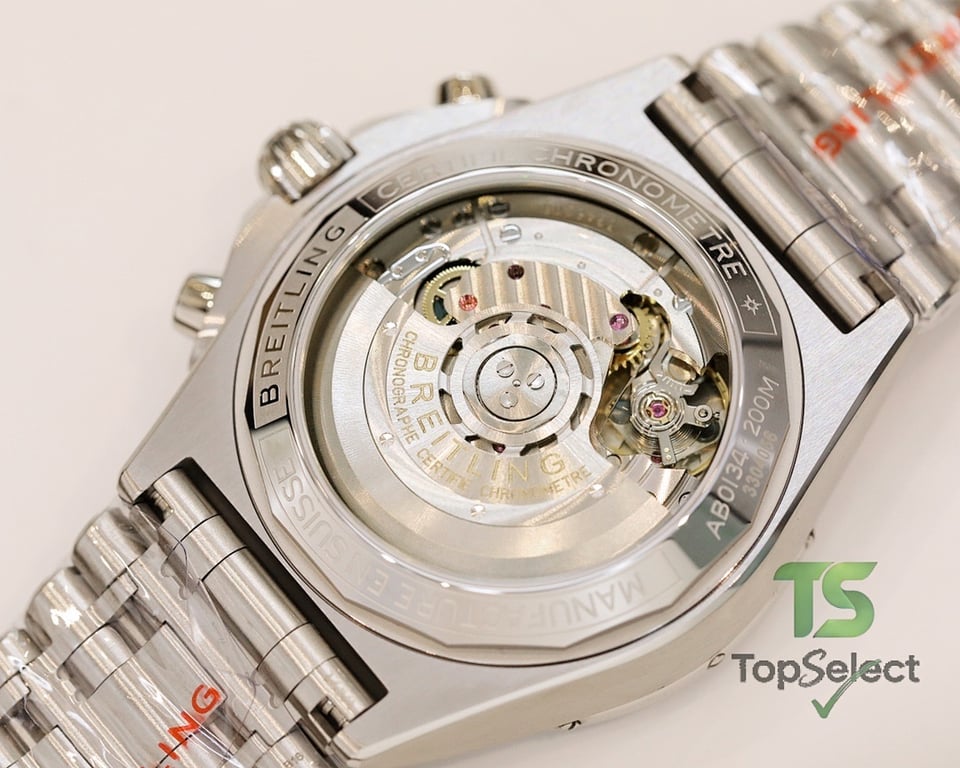 Breitling Chronomat B01 42 Silver Panda - 2