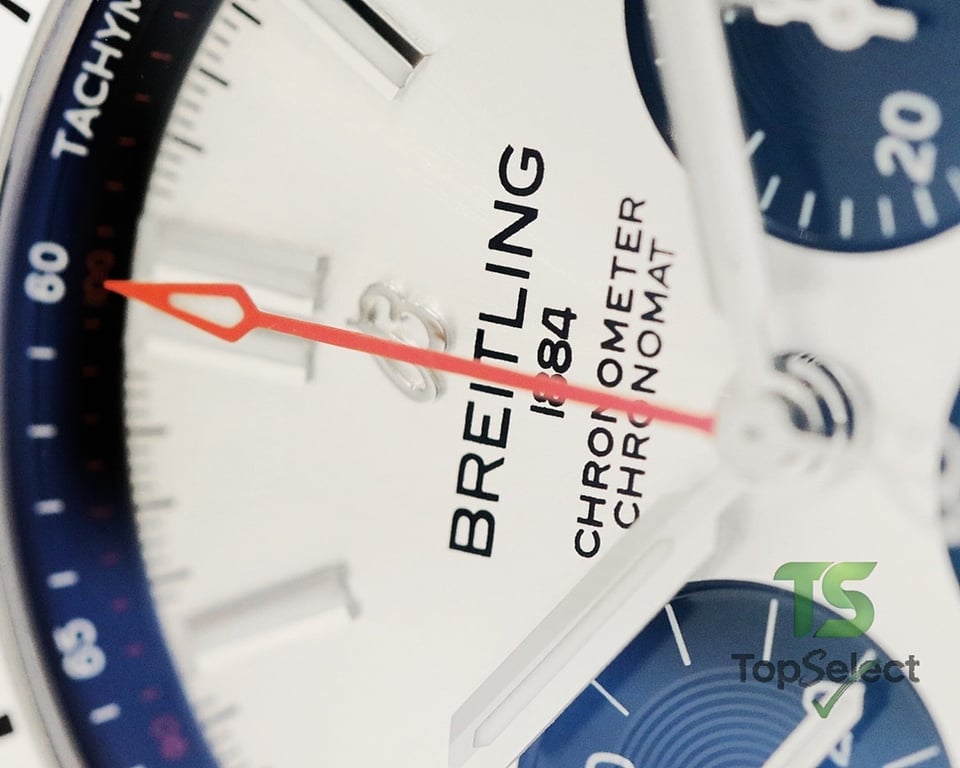 Breitling Chronomat B01 42 Silver Panda - 3