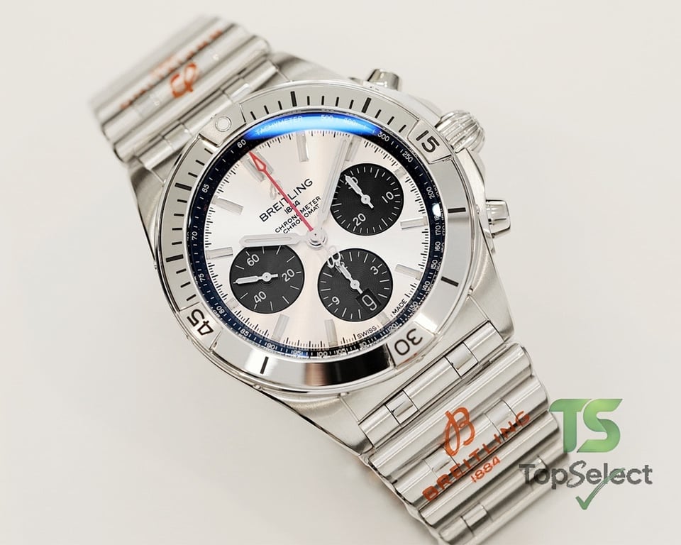 Breitling Chronomat B01 42 Silver Panda - 6
