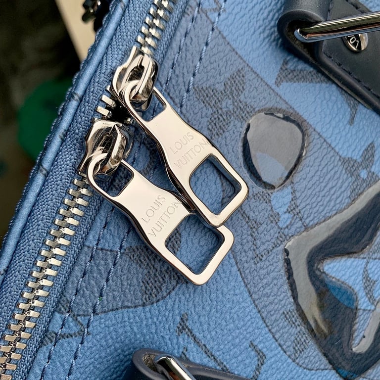 Louis Vuitton Keepall Bandoulière 35 Monogram Aquagarden - 4