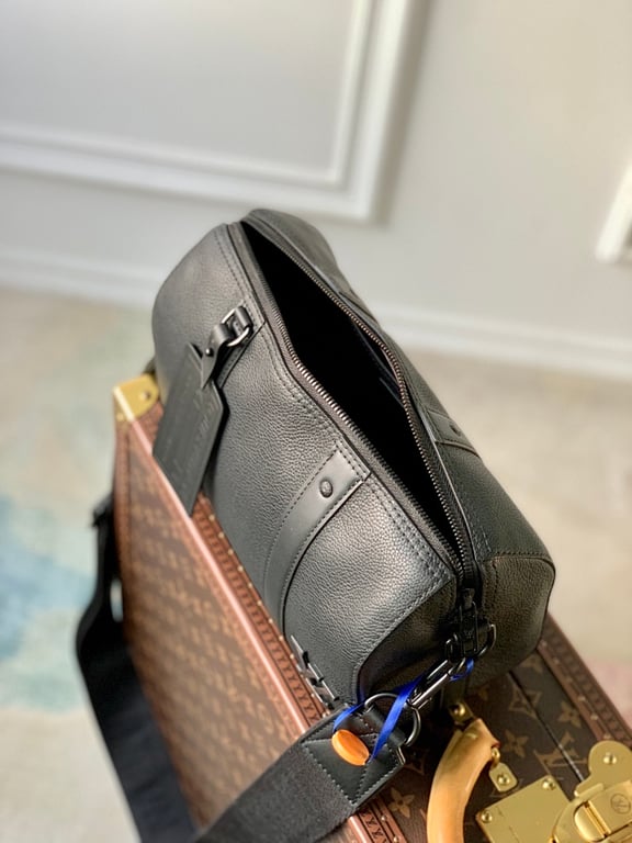 Louis Vuitton City Keepall Black Leather M59255 - 8