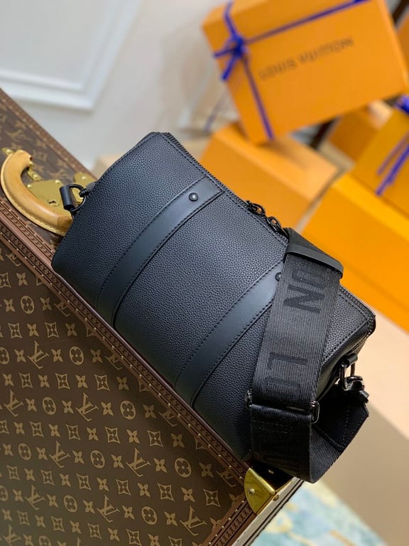 Louis Vuitton City Keepall Black Grained Leather - 8