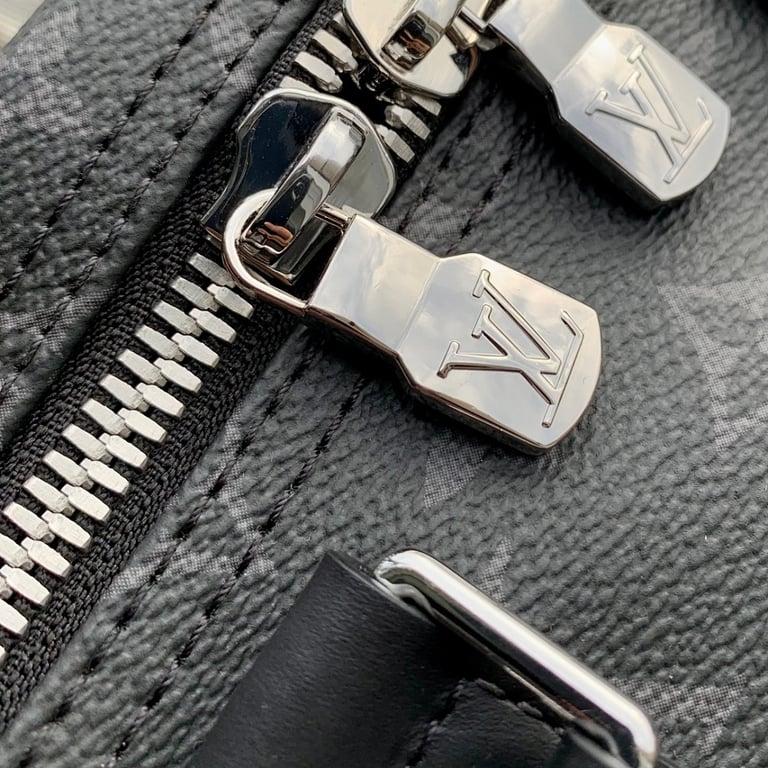 Louis Vuitton Keepall 35 Monogram Eclipse M46655 - 2
