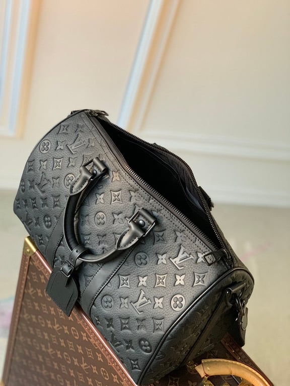 Louis Vuitton Keepall Bandouliere 35 Monogram Taurillon Black - 2