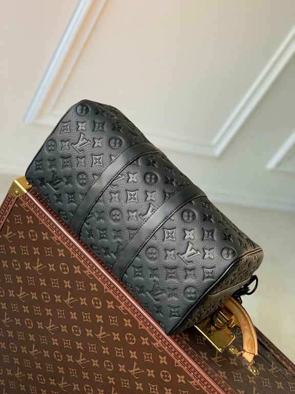 Louis Vuitton Keepall Bandouliere 35 Monogram Taurillon Black - 7