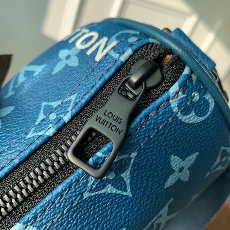 Louis Vuitton Keepall Bandoulière 25 Blue Monogram - 6