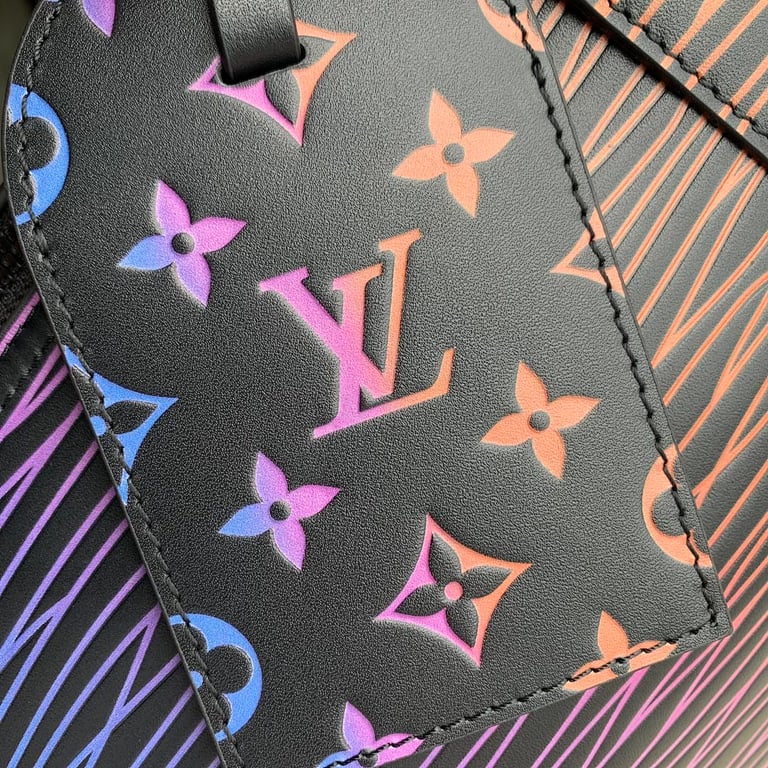 Louis Vuitton Keepall Bandoulière 50 Epi Soft XL Gradient - 5