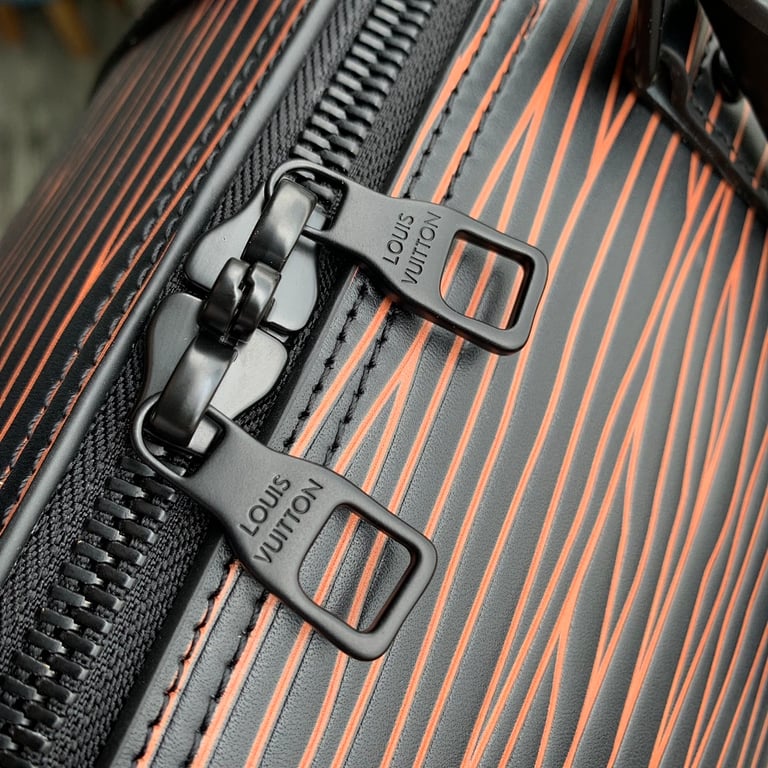 Louis Vuitton Keepall Bandoulière 50 Epi Soft XL Gradient - 6