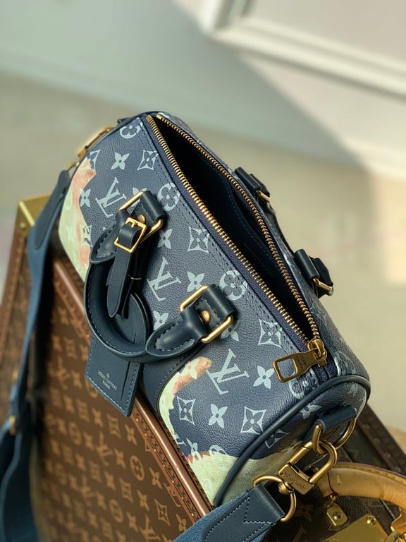 Louis Vuitton Keepall 25 Monogram Eclipse Flame Rose M46271 - 4