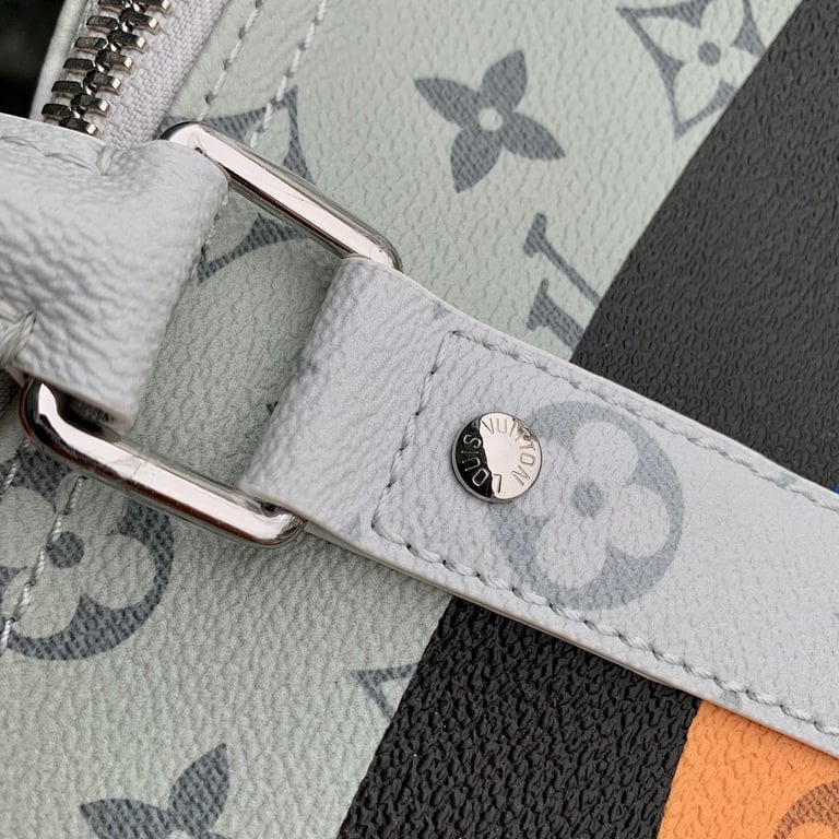 Louis Vuitton Keepall Bandouliere 45 Portrait Monogram - 6