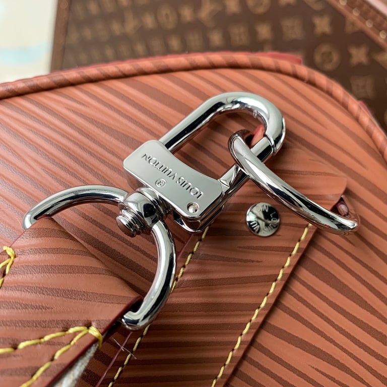 Louis Vuitton Keepall Bandoulière 50 Epi XL Brown - 4