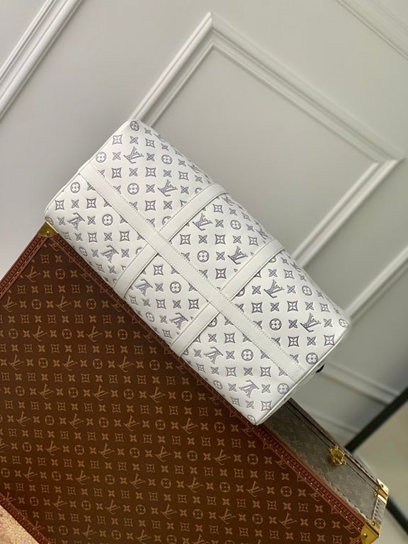 Louis Vuitton Keepall Bandoulière 50 Monogram Shadow White - 7