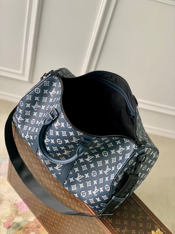 Louis Vuitton Keepall Bandoulière 50 Monogram Shadow Blue - 2