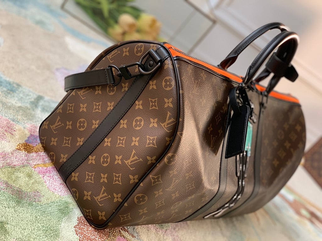 Louis Vuitton Keepall Bandoulière 50 Zoooom with Friends - 4