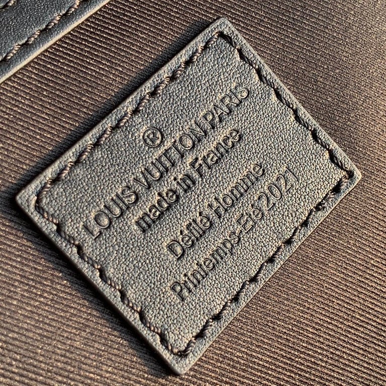 Louis Vuitton Keepall Bandoulière 50 Zoooom with Friends - 7